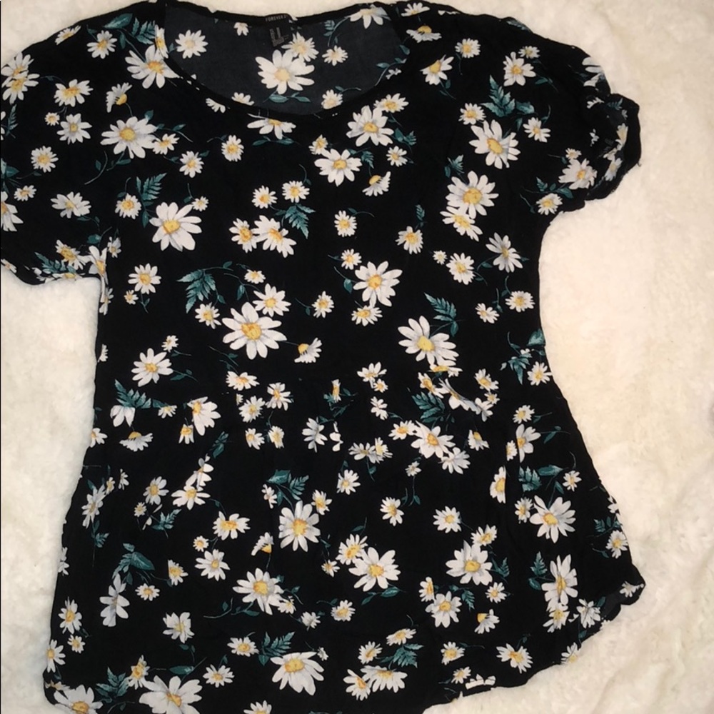 Floral print tee